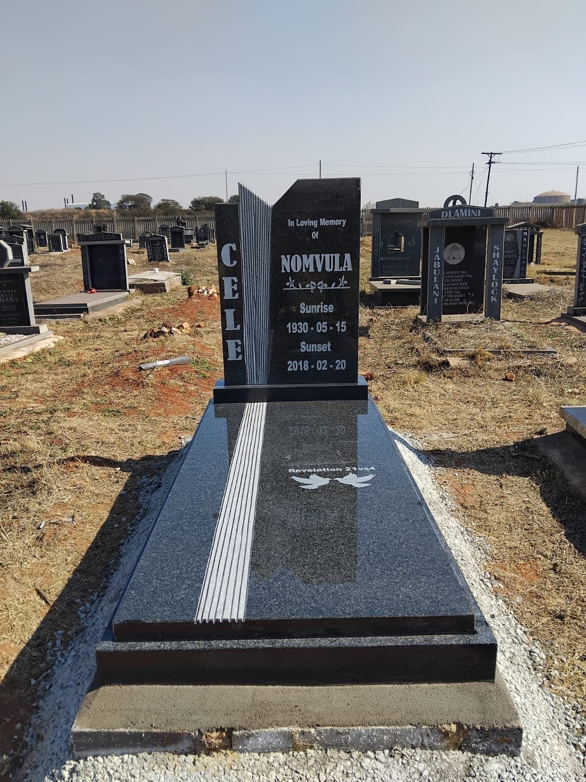 Premium granite tombstone crafted by Odikabo Tombstones